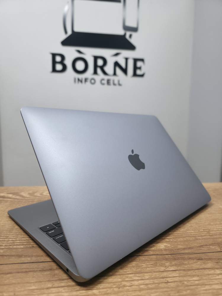 MacBook Air 2019: Tela: 13.3