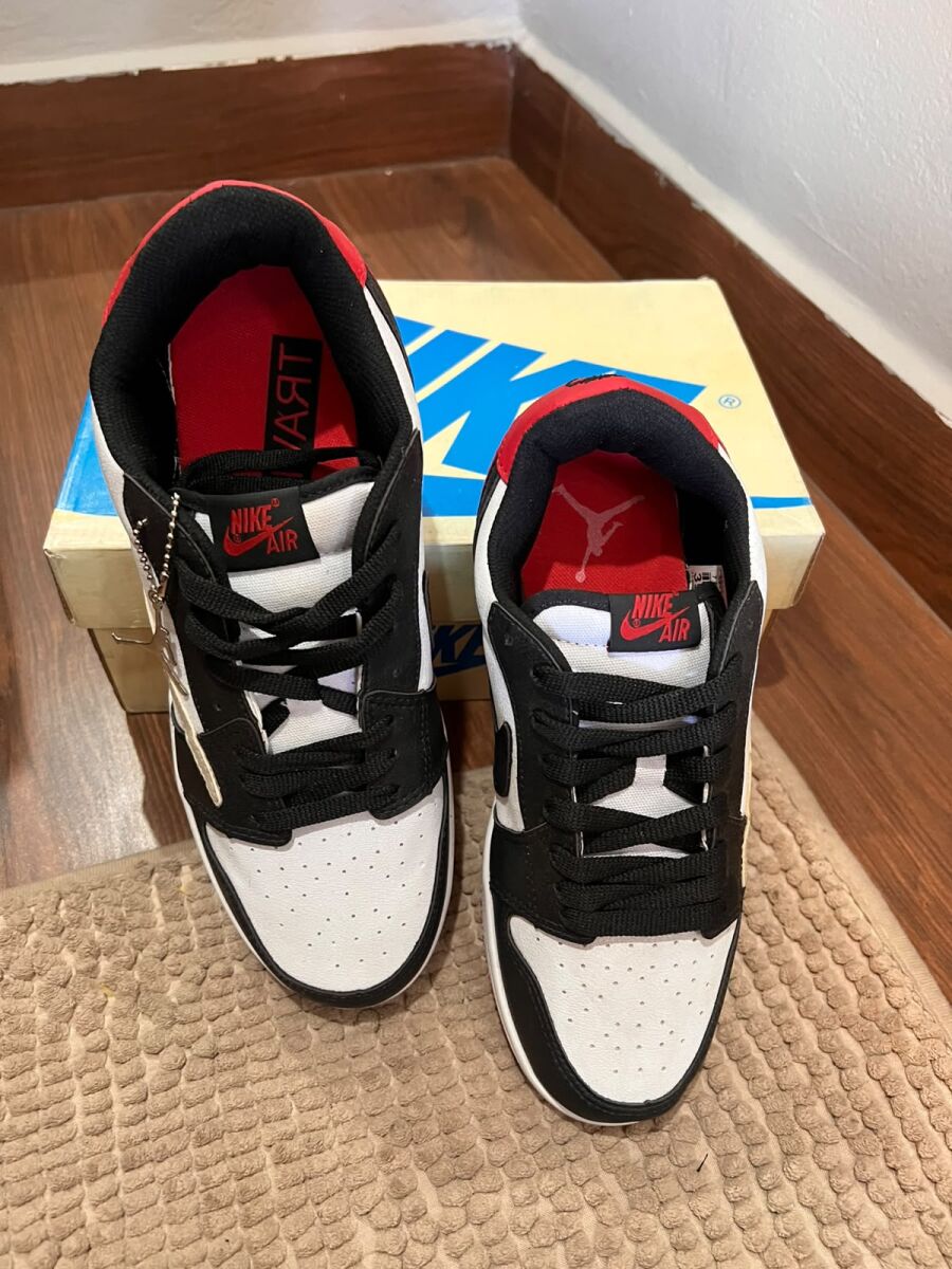 Travis Scott 'Fragment Red 39 - Luíza Feliciano